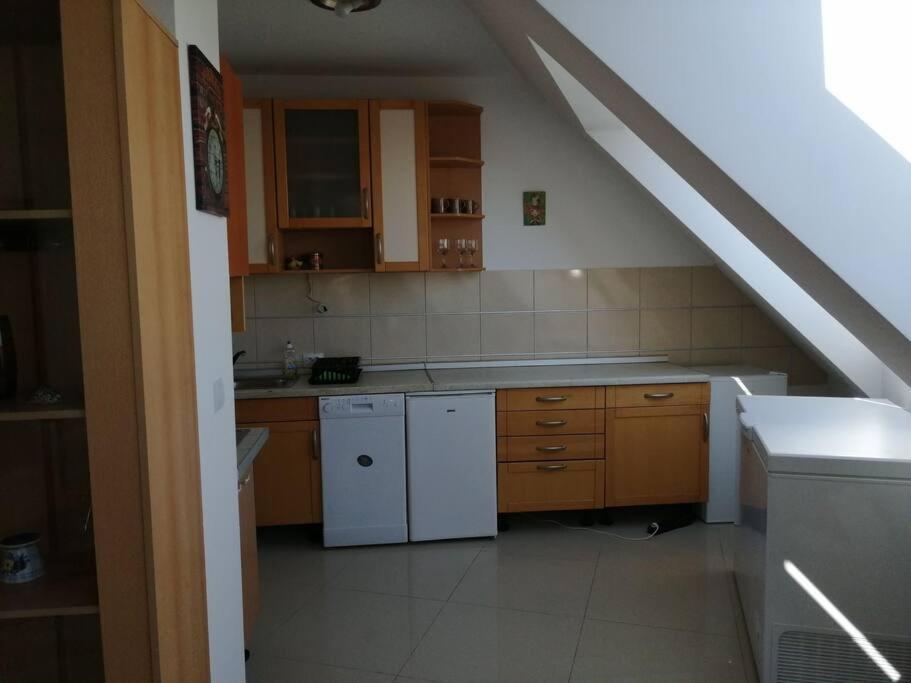 Apartman Natasa 3 Вршац Экстерьер фото